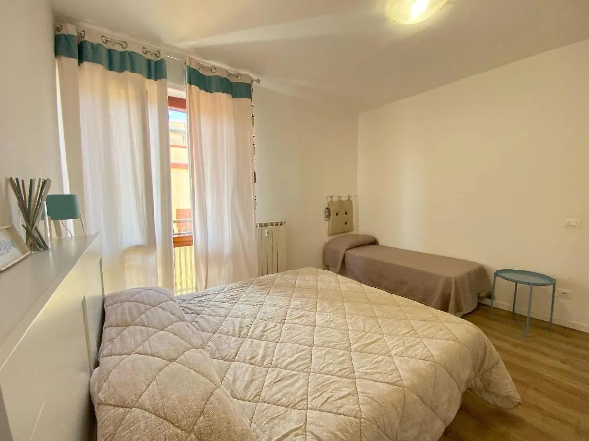 Vittoria Apartament Tirrenia Διαμέρισμα