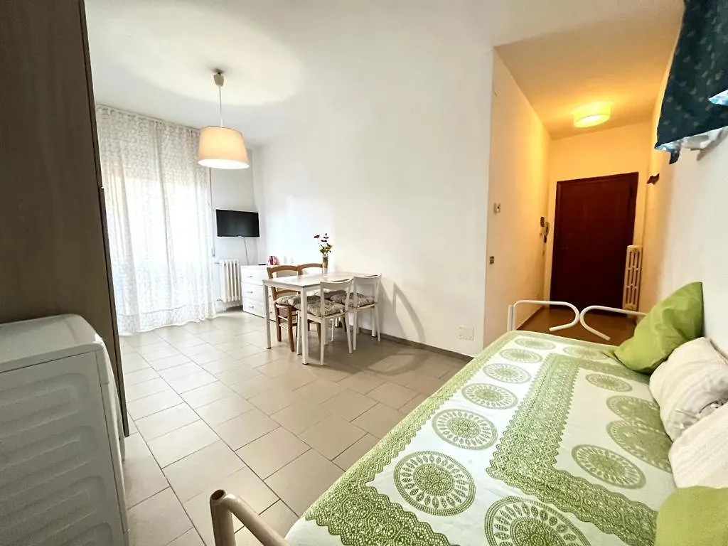 Vittoria Apartament Tirrenia Διαμέρισμα