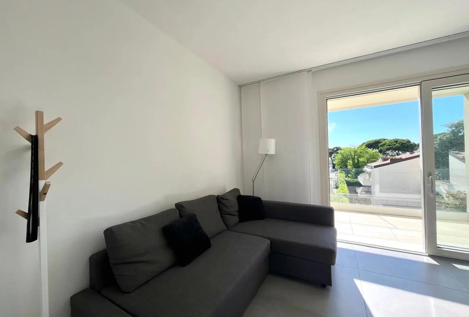 Vittoria Apartament Tirrenia