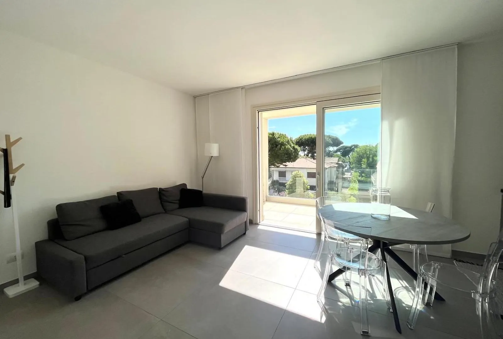 Vittoria Apartament Tirrenia
